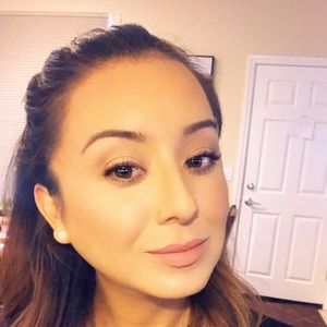 Meet your Posher, Vania